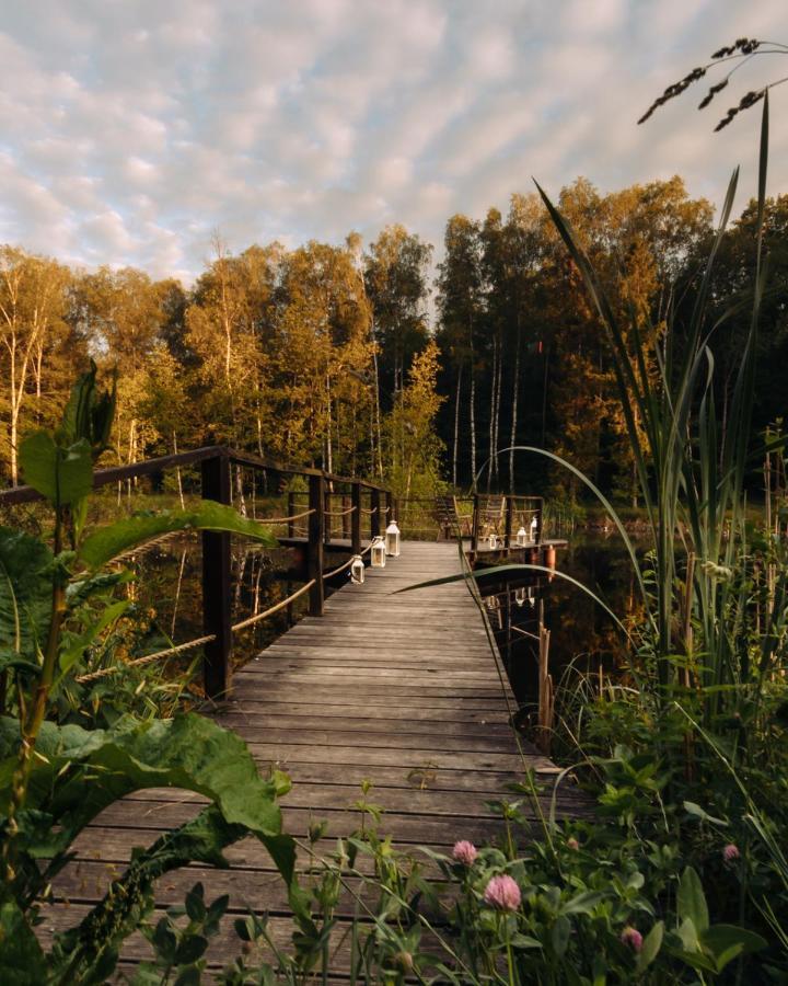 Osada Skoczkowo Komfortowe Domki Z Jacuzzi Nad Jeziorem- Sauna- Balia- Prywatny Staw Wedkarski Podiazy Exterior foto