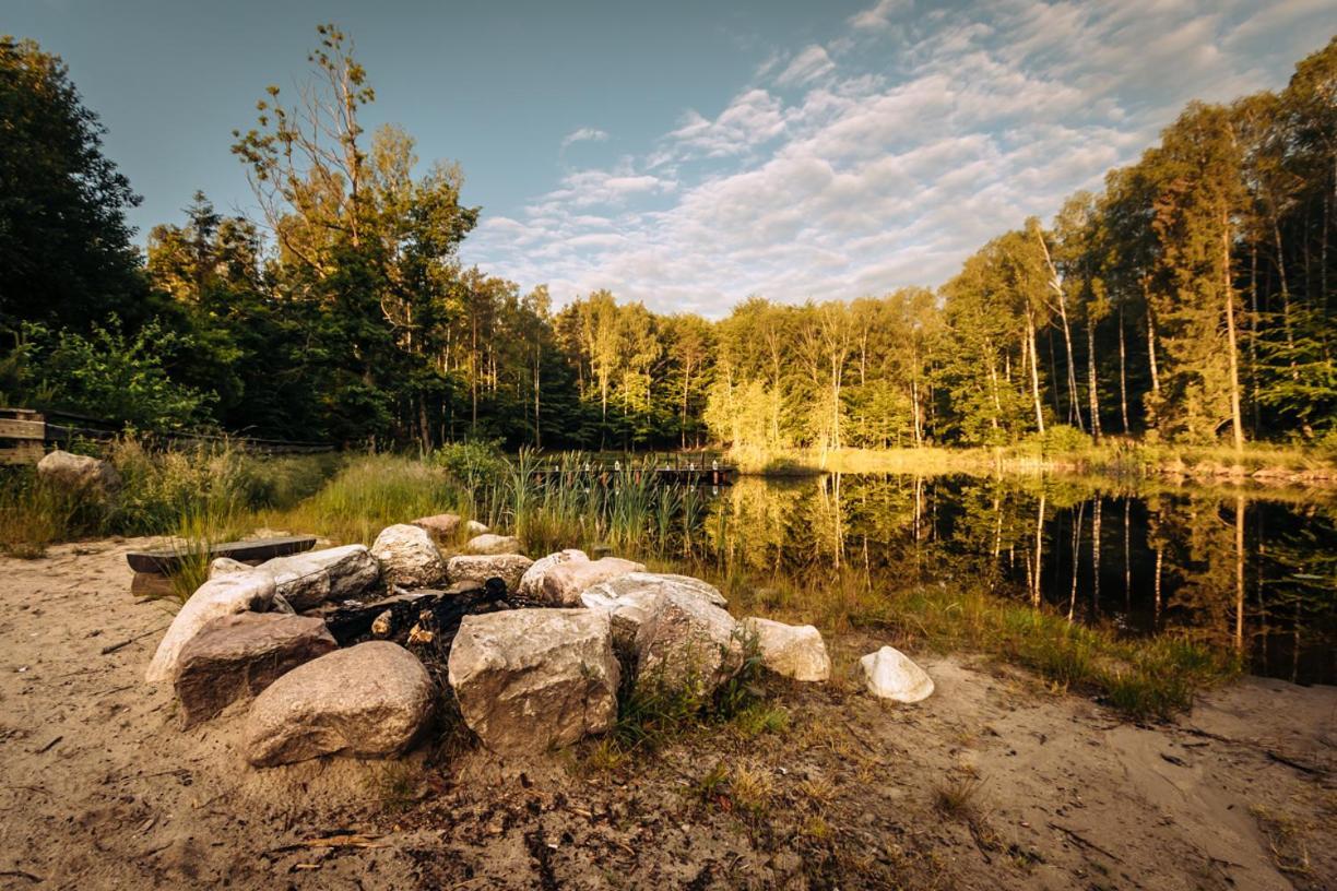 Osada Skoczkowo Komfortowe Domki Z Jacuzzi Nad Jeziorem- Sauna- Balia- Prywatny Staw Wedkarski Podiazy Exterior foto